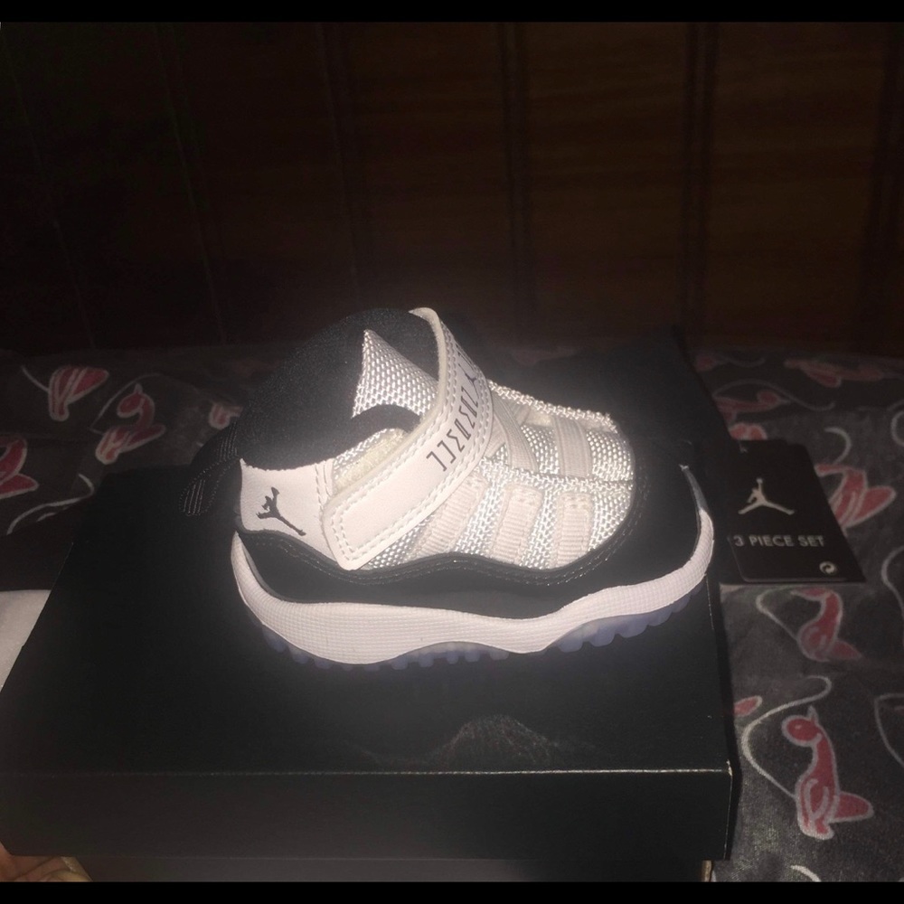 Baby Jordan Brand New Size 2 C Hard Bottoms